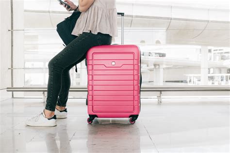 Jeżeli wybierasz się na wakacje, dowiedz się jakie bagaże zabrać ze sobą