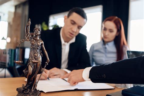 Kancelaria adwokacka Łódź - dlaczego warto skorzystać z pomocy adwokata?