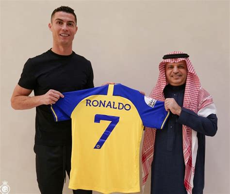 Przepotężny transfer do Arabii Saudyjskiej - Cristiano Ronaldo zarobi mnóstwo pieniędzy!